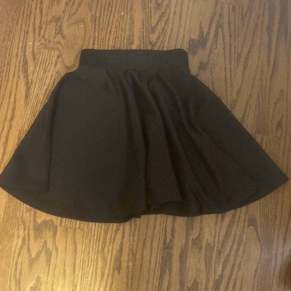 black flowy skirt from sprit Halloween